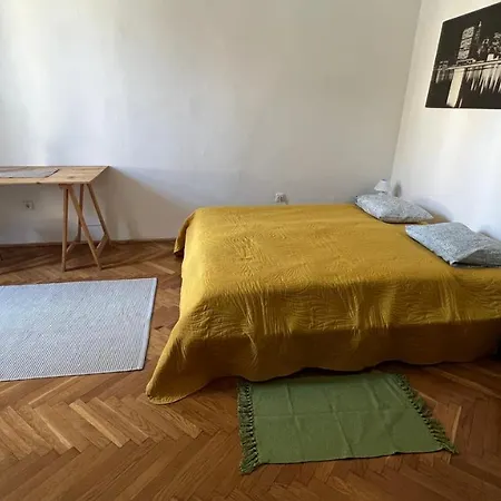 Aparthotel Napartman *