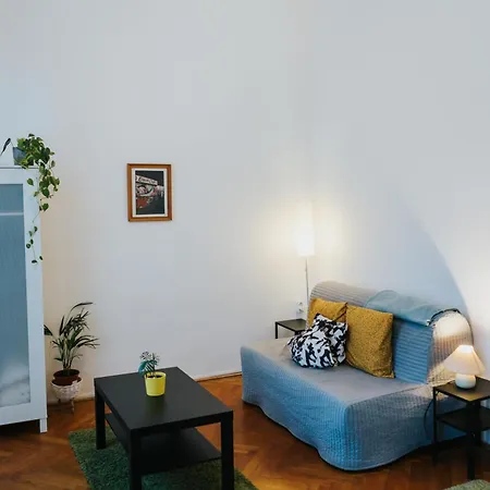 Napartman Aparthotel *